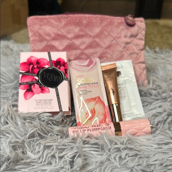 Pillow Talk Bundle & Ipsy Bag w/Flowerbomb Ruby Orchid, Fenyl Scrub & Cleanser - Picture 2 of 13